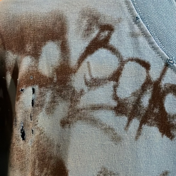 BALENCIAGA SS23 MUD SHOW RARE DISTRESSED SKATER TEE - Picture 5 of 7